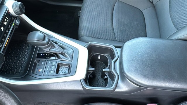 Used 2024 Toyota RAV4 LE image 20