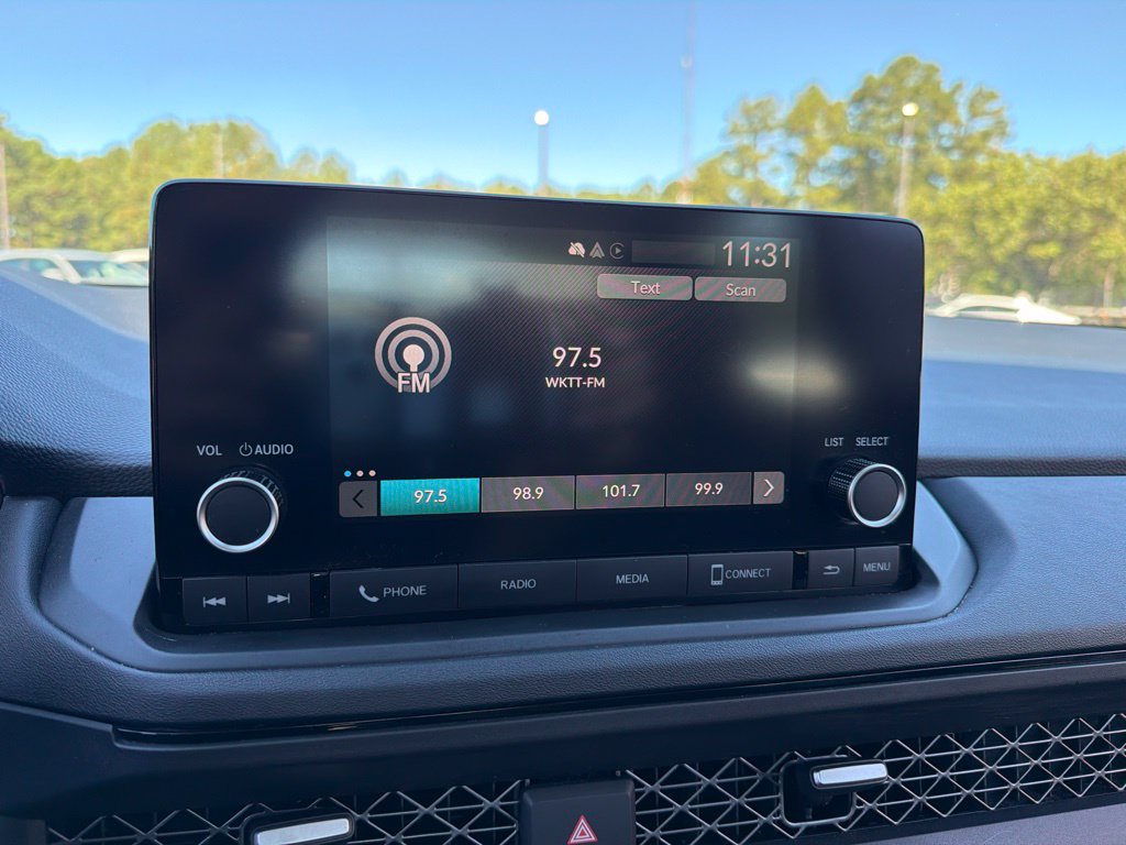 Used 2023 Honda Accord EX image 10