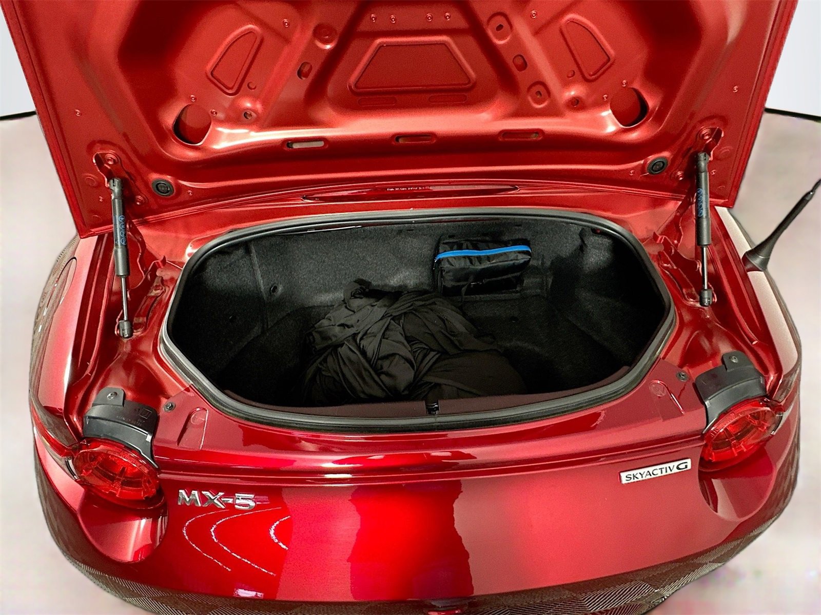 Certified 2023 MAZDA MX-5 Miata Sport w/ Appearance Package image 23