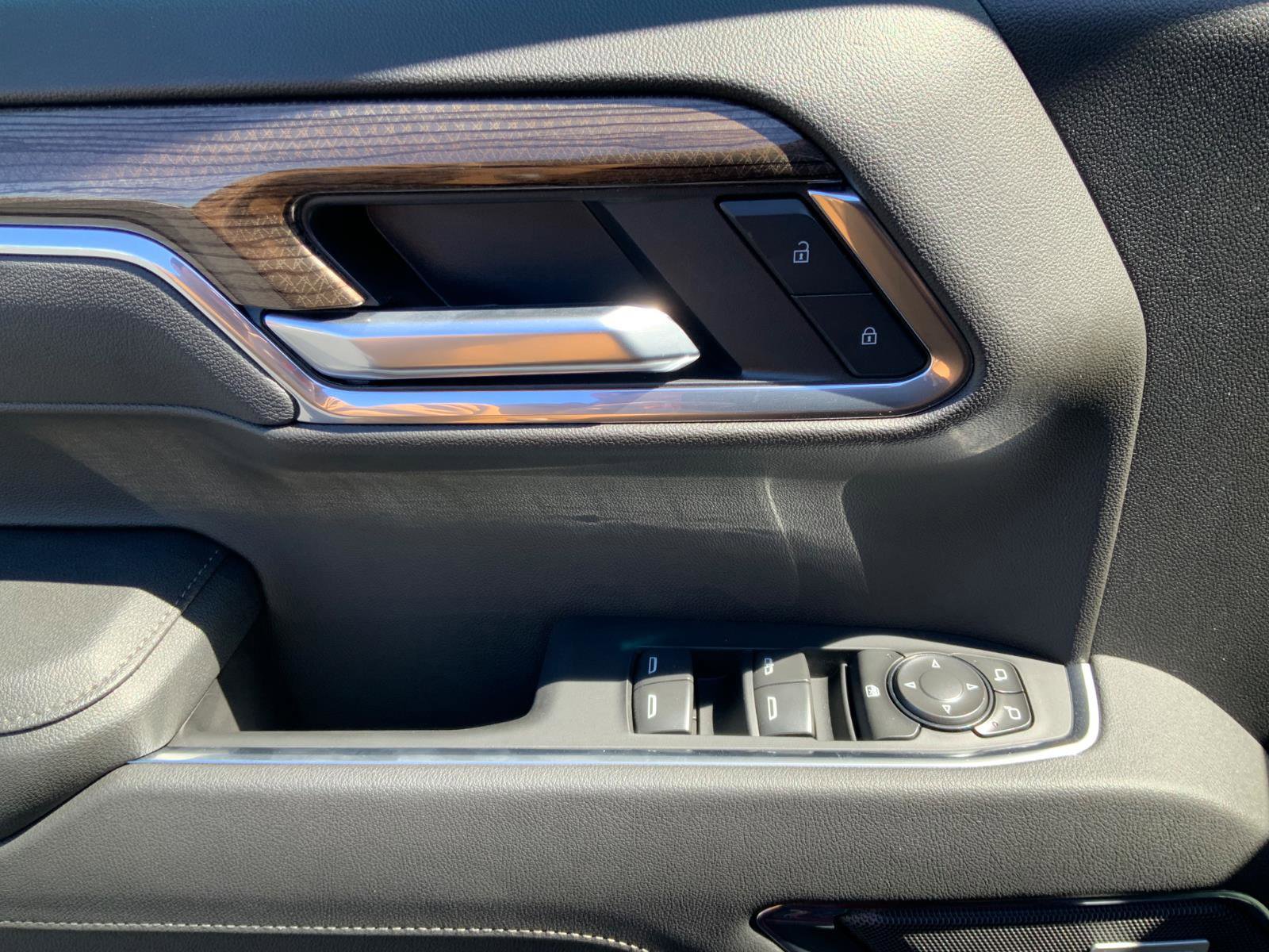 New 2026 Chevrolet Silverado 1500 LT Trail Boss w/ Convenience Package II AWD/4WD image 31
