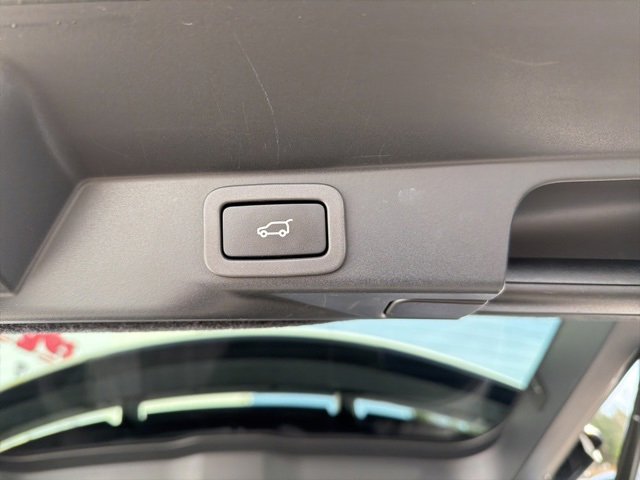 Used 2020 Land Rover Range Rover Sport SE image 31