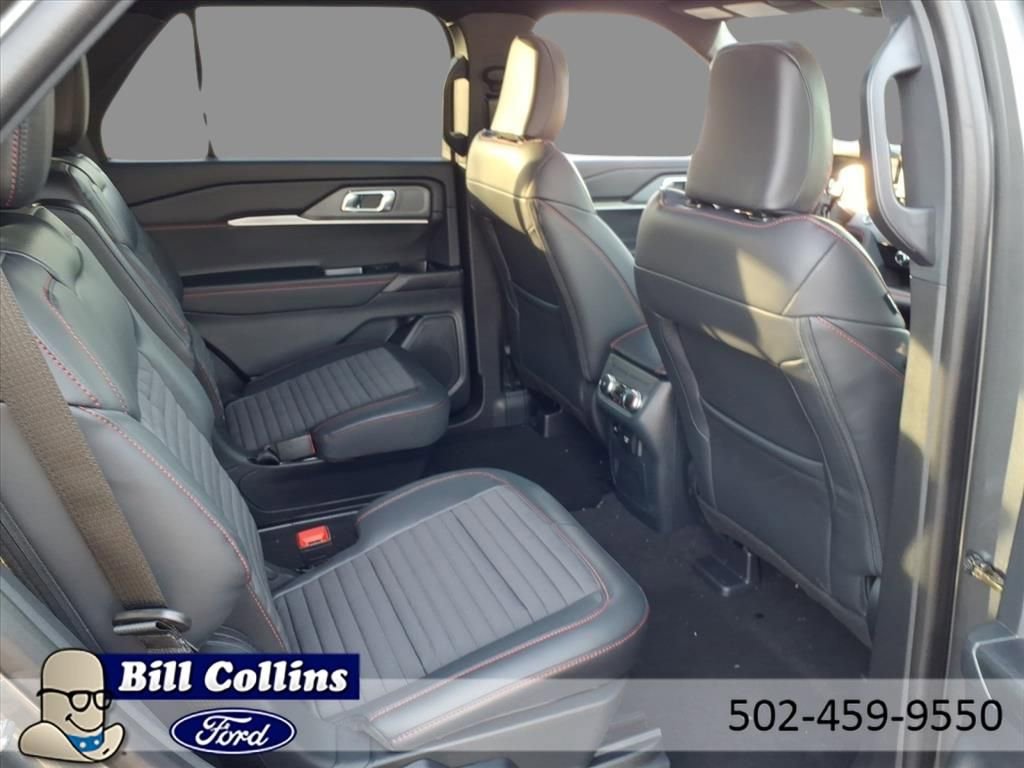 New 2026 Ford Explorer ST-Line w/ ST-Line Street Pack AWD/4WD image 11