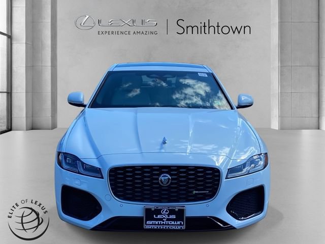 Used 2023 Jaguar XF R-Dynamic SE AWD/4WD image 2