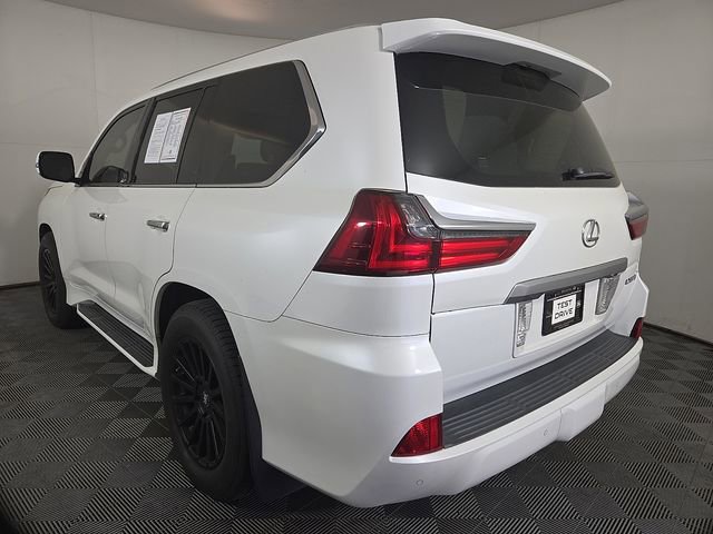 Used 2016 Lexus LX 570 4WD w/ Luxury Package image 7