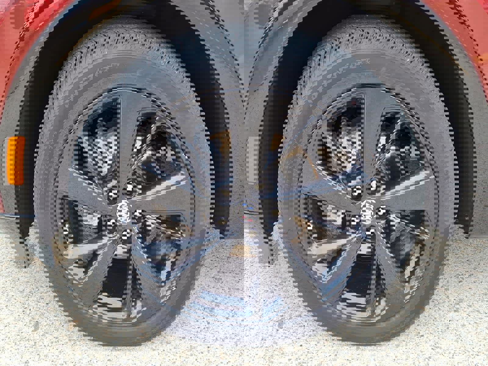 Used 2023 Buick Envision Essence w/ Sport Touring Package image 7