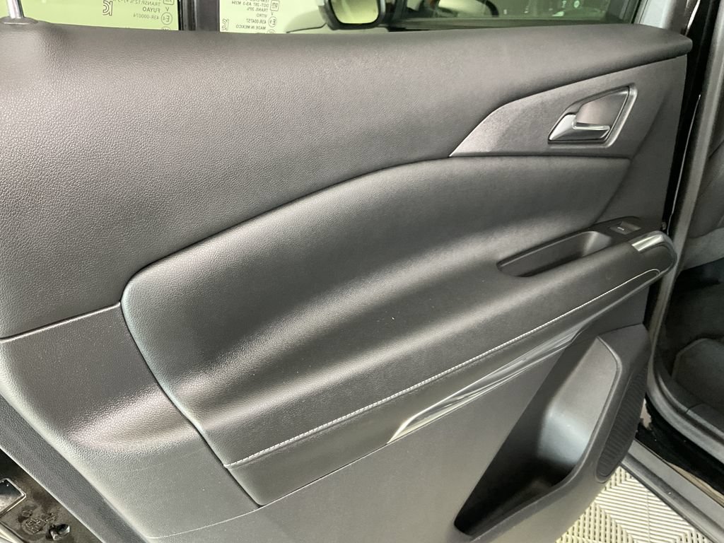 Used 2024 Chevrolet Traverse LT AWD/4WD image 19
