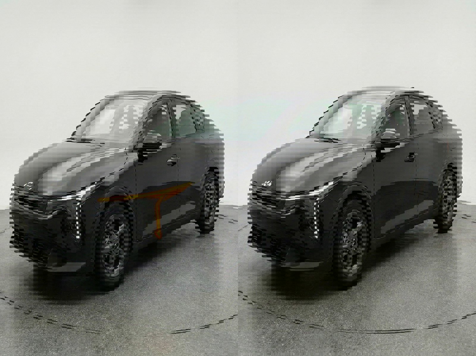 Used 2025 Kia K4 image 3