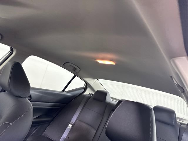 Used 2025 Nissan Altima 2.5 S image 12