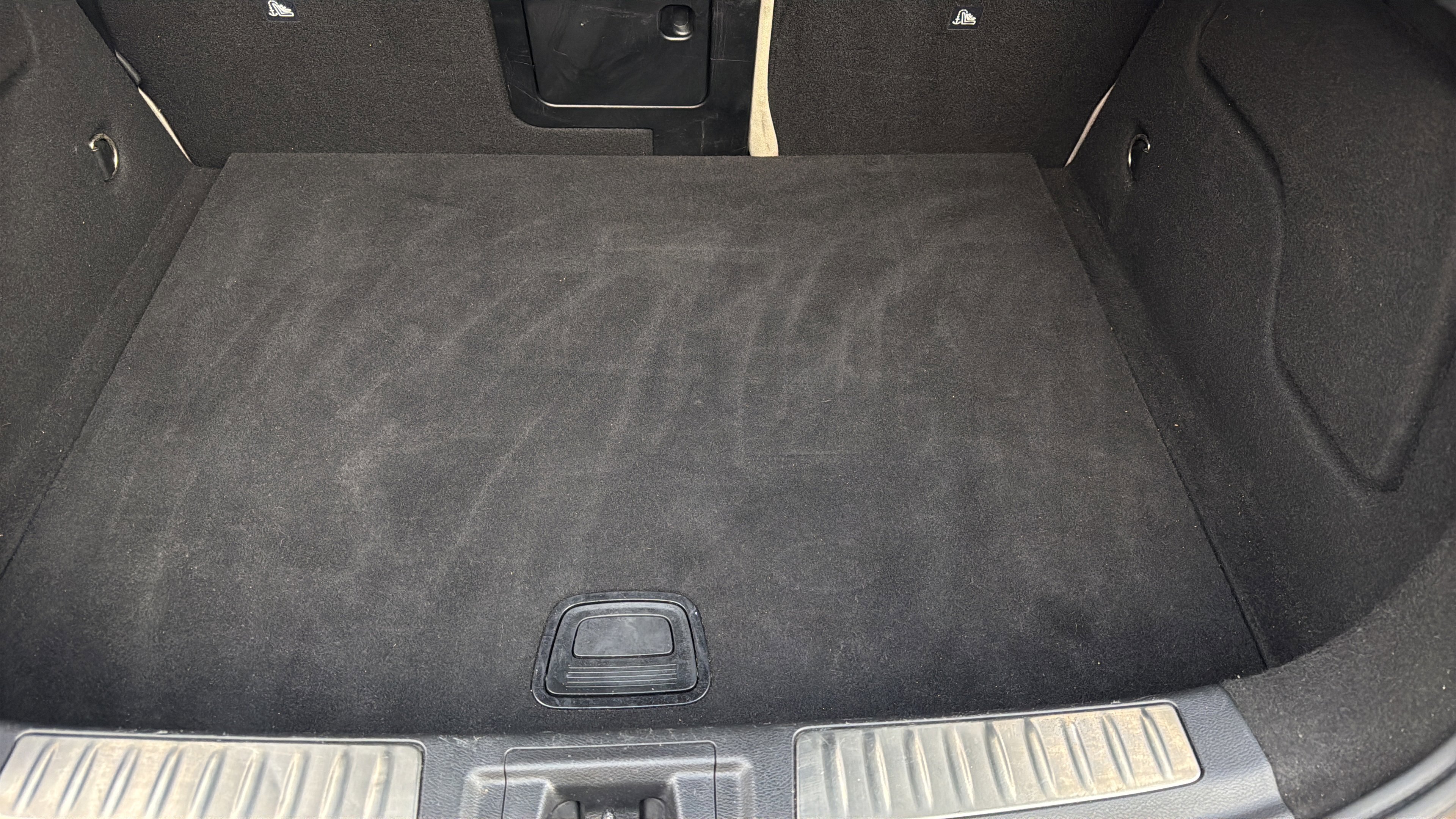 Used 2018 INFINITI QX30 Premium w/ Navigation Package image 33