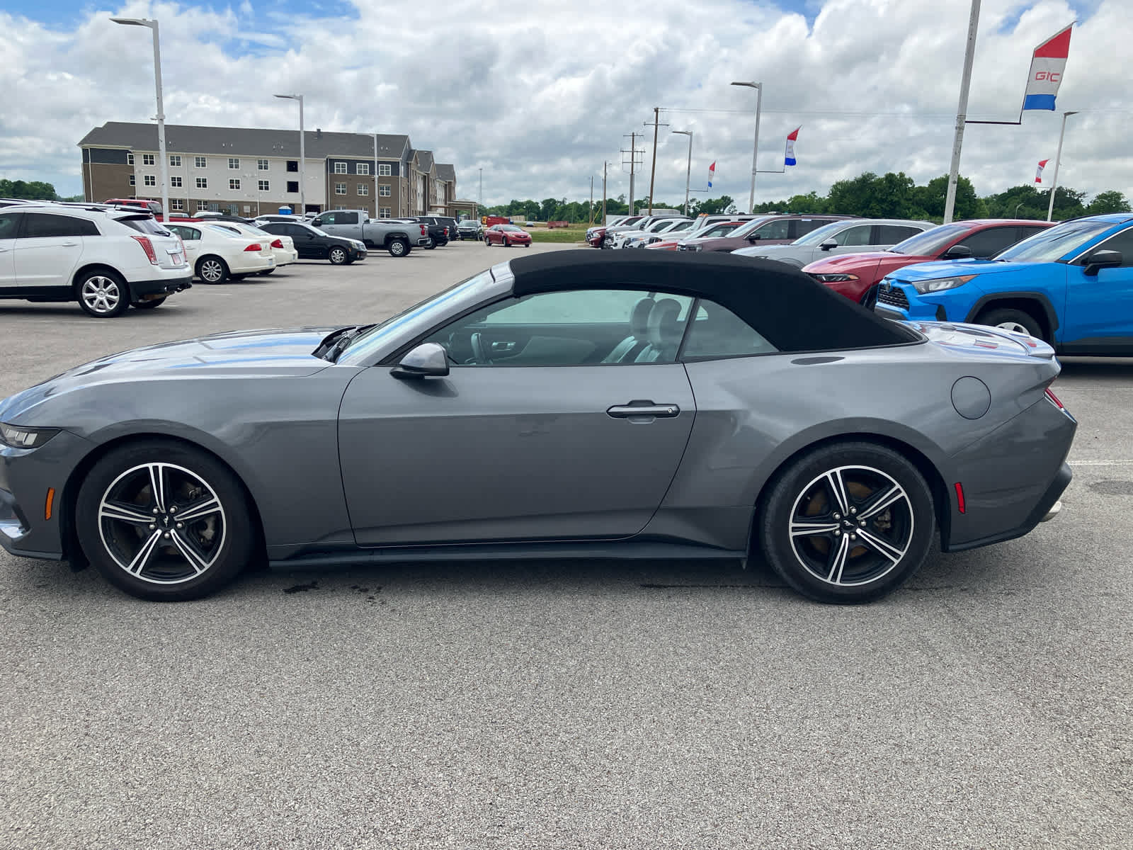 Used 2024 Ford Mustang Premium RWD image 4
