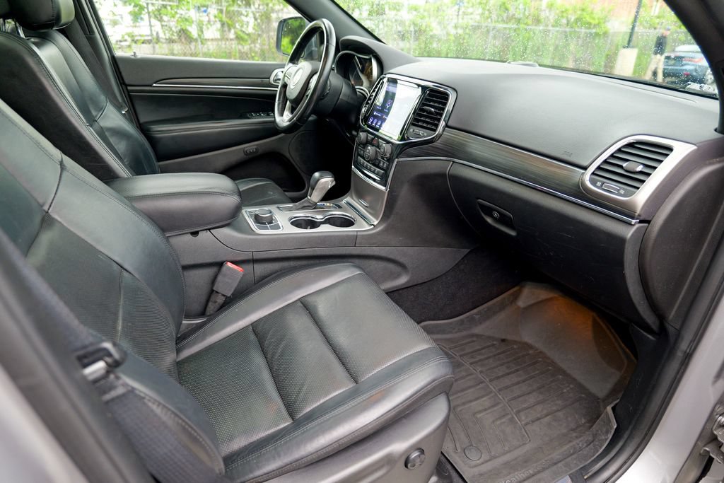 Used 2019 Jeep Grand Cherokee Limited w/ Luxury Group II AWD/4WD image 35