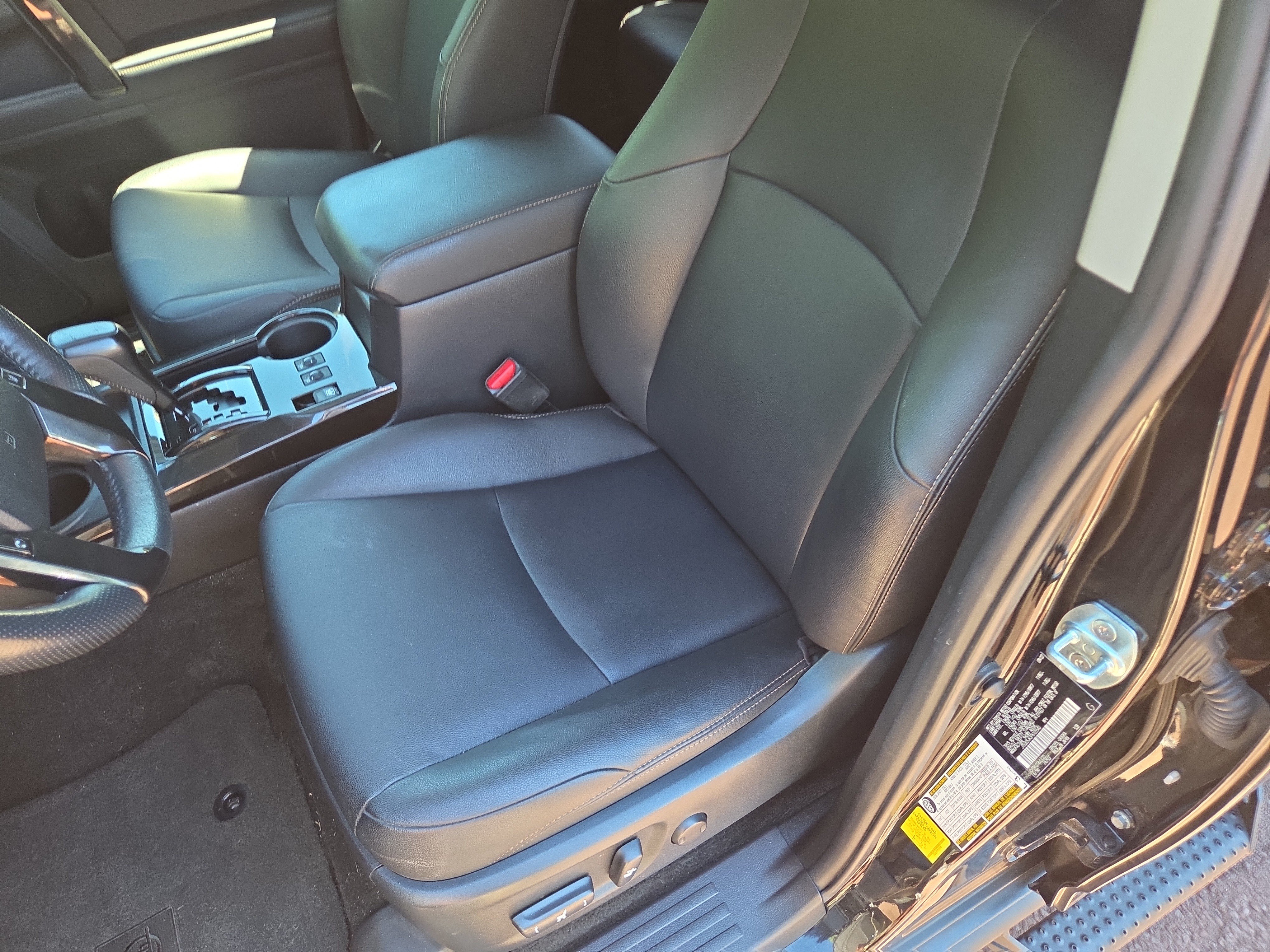 Used 2023 Toyota 4Runner 40th Anniversary SE AWD/4WD image 13