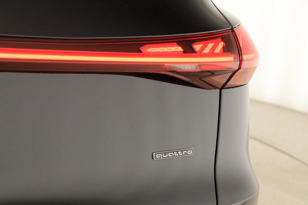 Certified 2025 Audi Q5 Prestige image 29