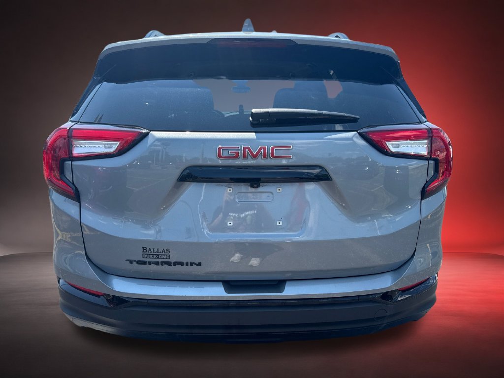 Certified 2023 GMC Terrain SLE w/ Driver Convenience Package FWD image 5