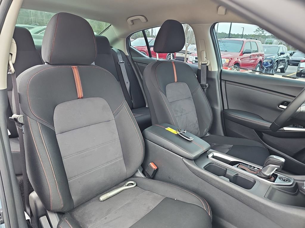 Used 2025 Nissan Sentra SR image 13