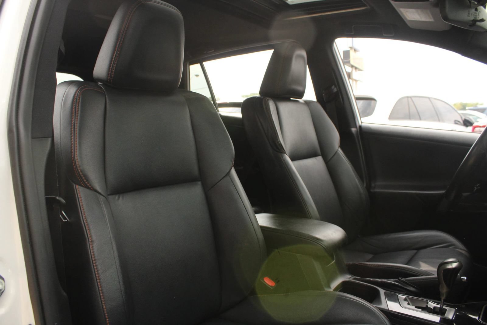 Used 2014 Toyota RAV4 XLE AWD/4WD image 26