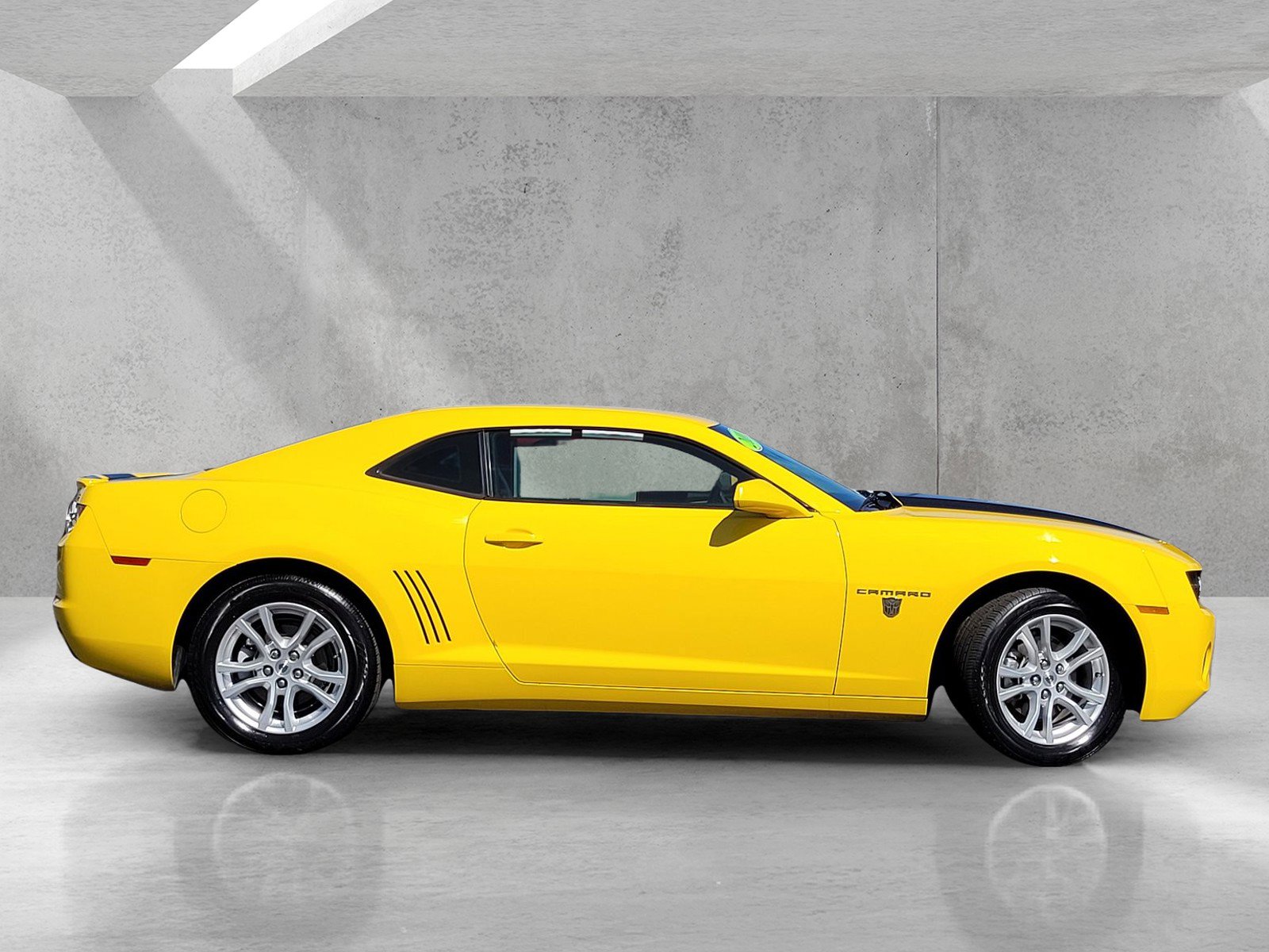 Used 2010 Chevrolet Camaro LT w/ RS Package image 3