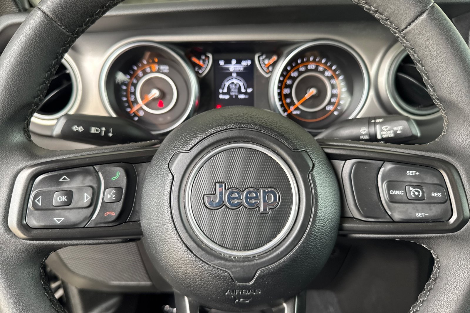 Used 2023 Jeep Gladiator Sport image 21