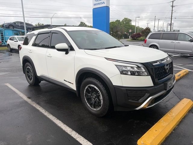 Used 2025 Nissan Pathfinder Rock Creek AWD/4WD image 6
