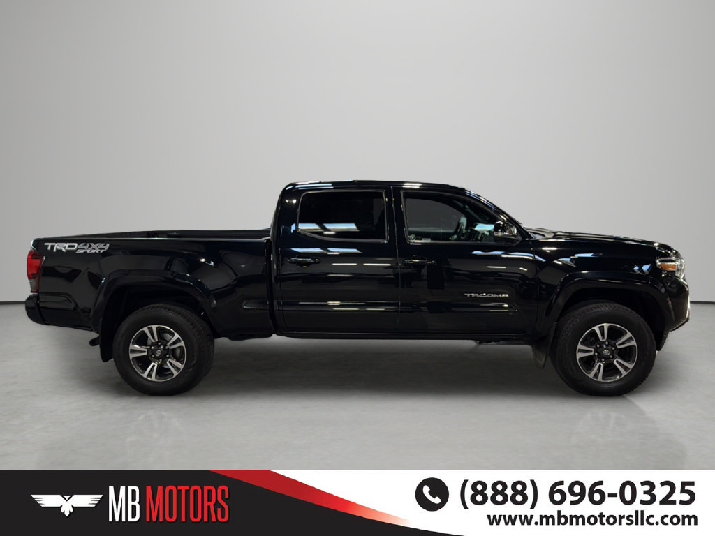 Used 2019 Toyota Tacoma SR5 AWD/4WD image 5