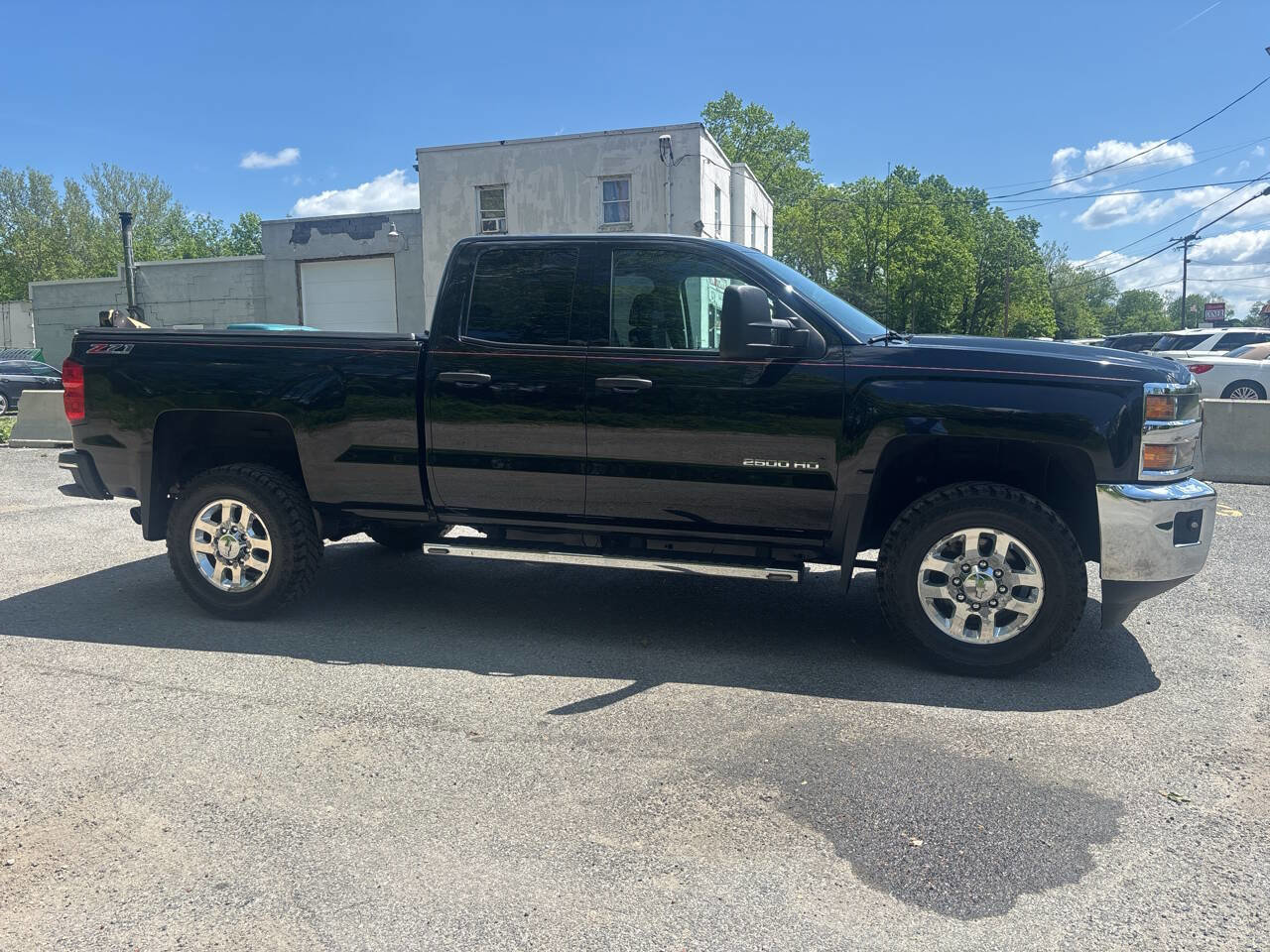 Used 2015 Chevrolet Silverado 2500 LT w/ LT Convenience Package AWD/4WD image 10