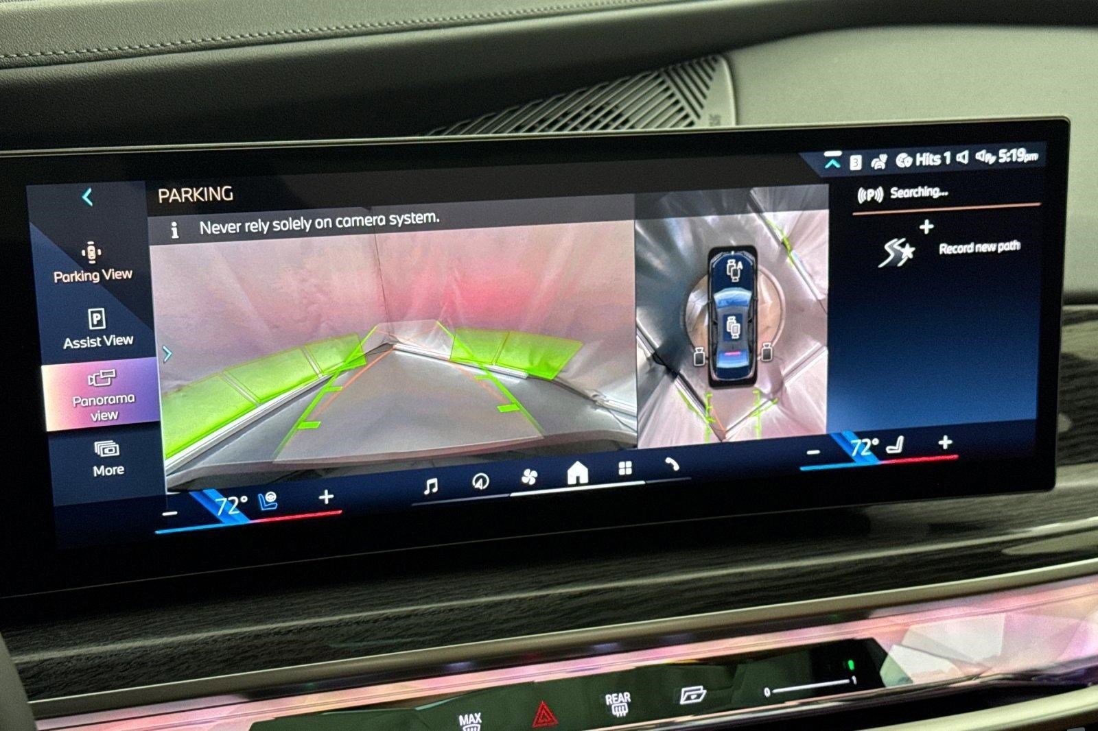 New 2026 BMW 750e xDrive AWD/4WD image 24