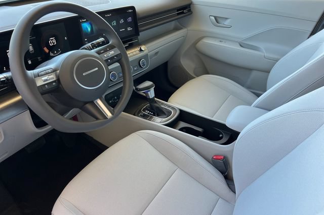 New 2027 Hyundai Kona SE FWD image 9