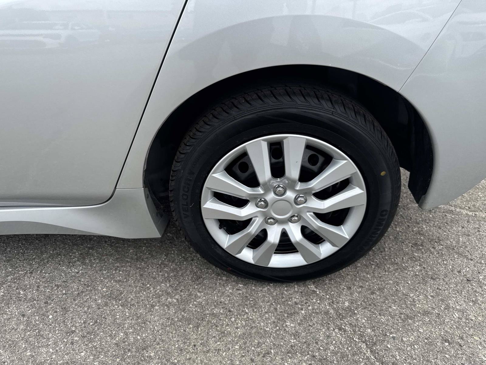 Used 2025 Nissan Leaf S FWD image 6