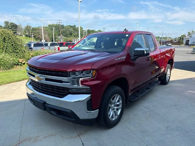 Used 2021 Chevrolet Silverado 1500 LT w/ Convenience Package II AWD/4WD image 3