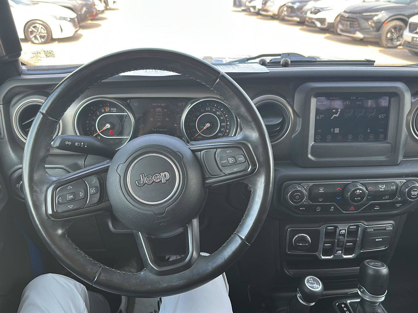 Used 2022 Jeep Wrangler Unlimited Sport AWD/4WD image 23