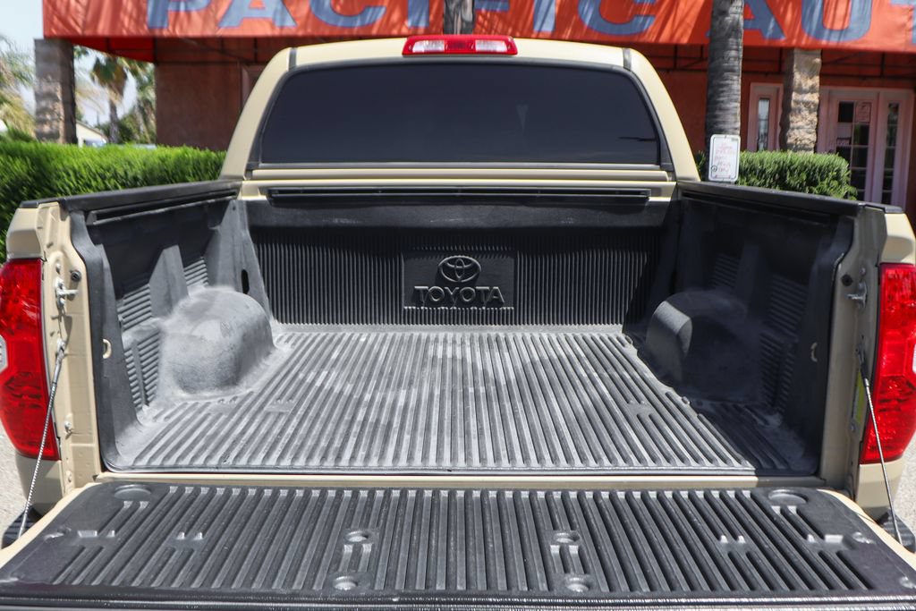 Used 2017 Toyota Tundra SR5 w/ SR5 Upgrade Package RWD image 8