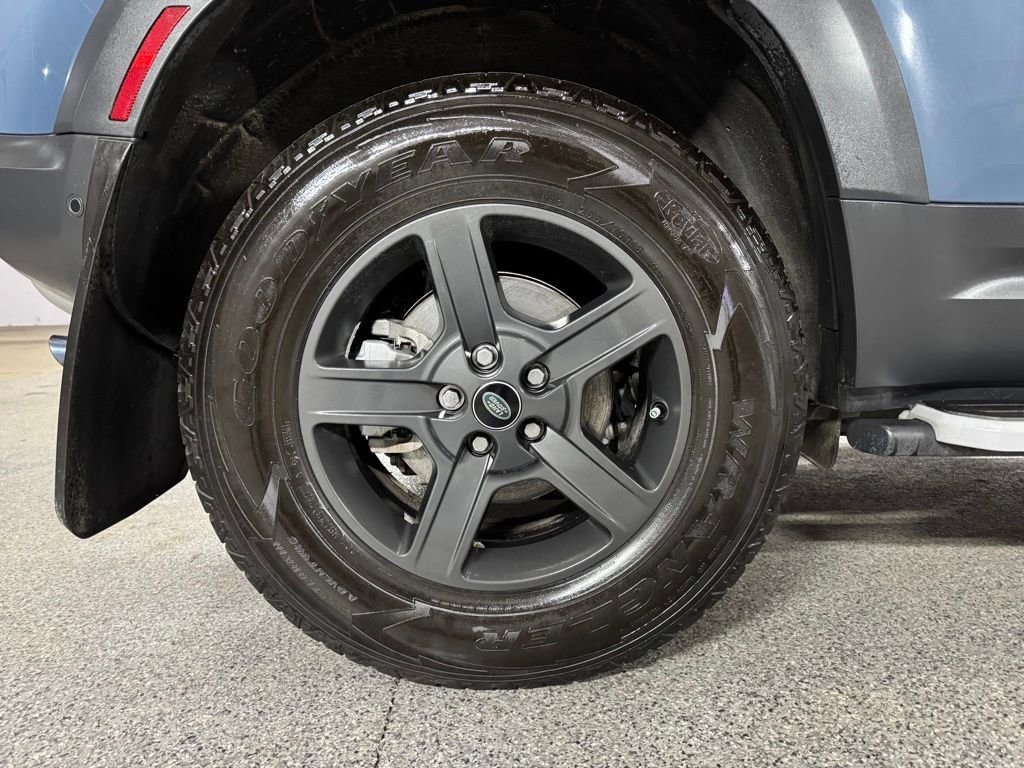 Used 2022 Land Rover Defender 110 image 11