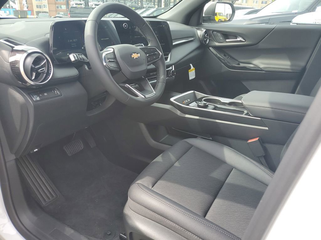 New 2026 Chevrolet Equinox LT image 8