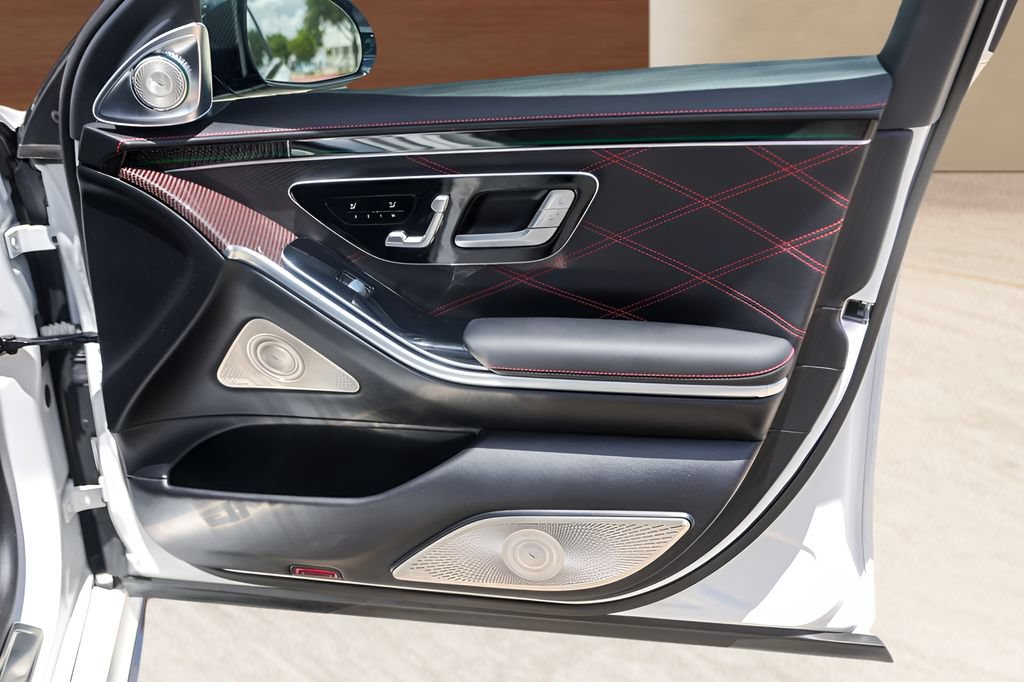 Used 2024 Mercedes-Benz S 63 AMG S image 28