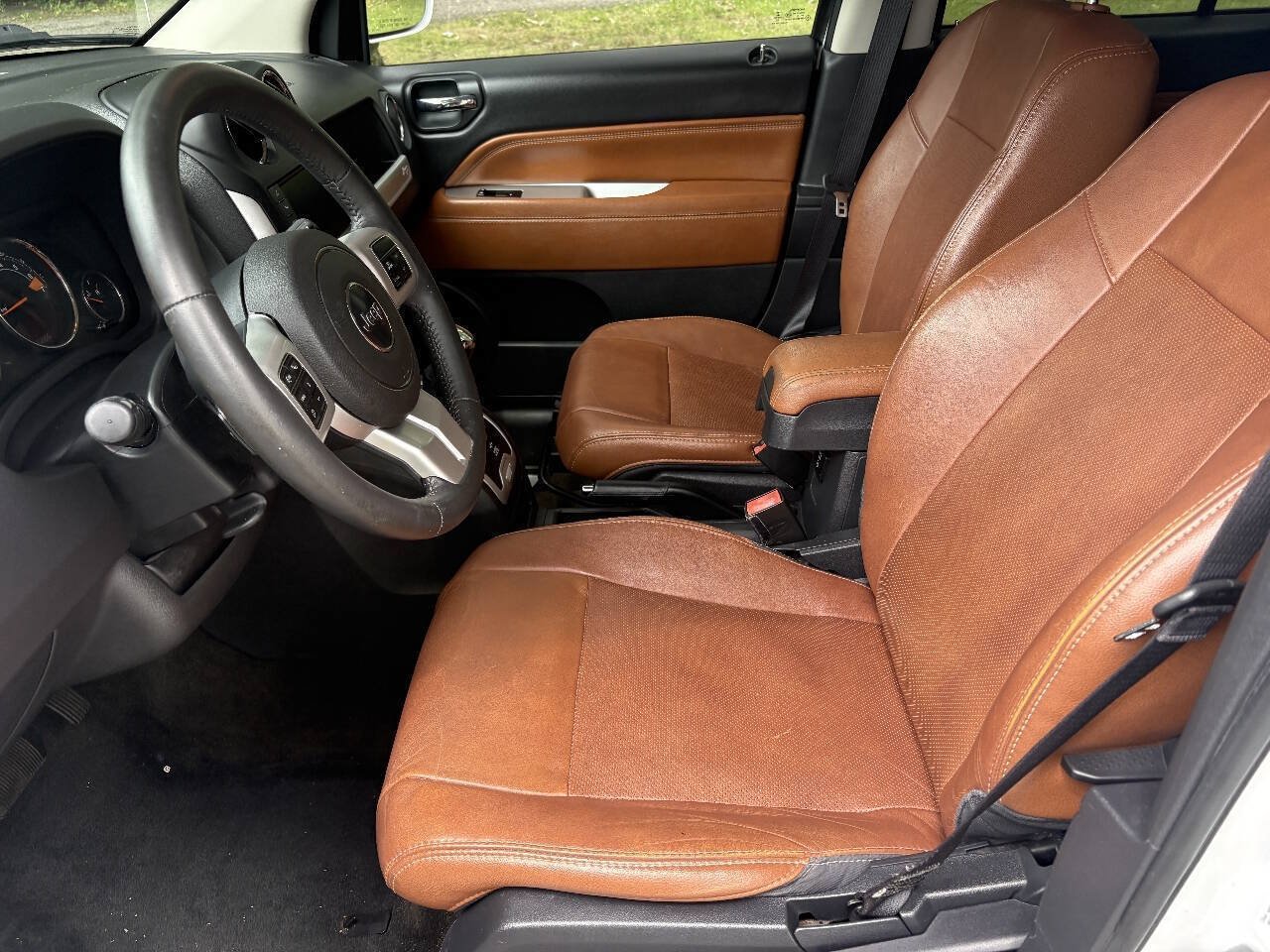Used 2014 Jeep Compass Limited AWD/4WD image 20