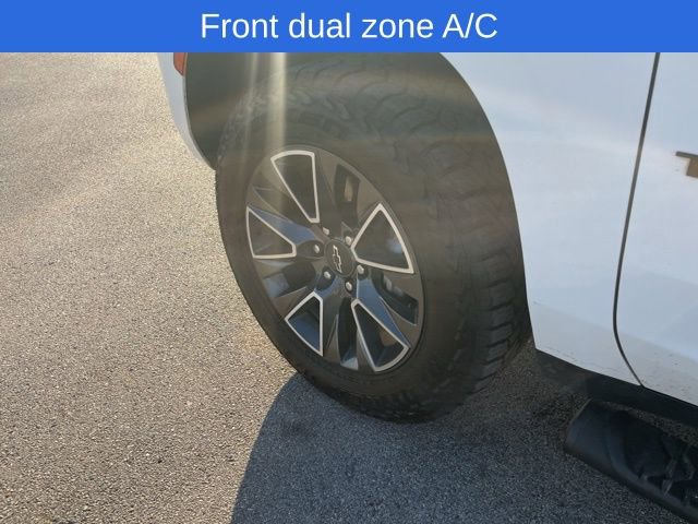 Used 2024 Chevrolet Tahoe Z71 w/ Luxury Package image 11