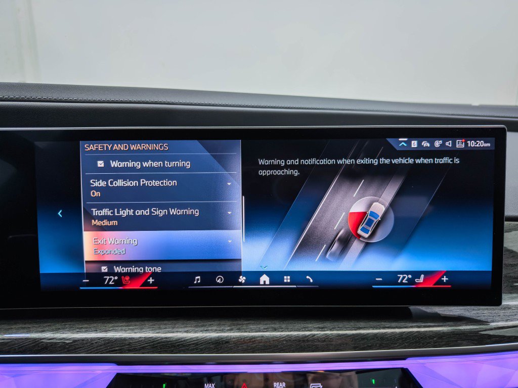 Used 2025 BMW 760i xDrive w/ Executive Package AWD/4WD image 56