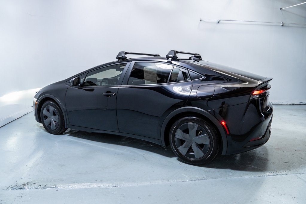 Used 2026 Toyota Prius LE image 2