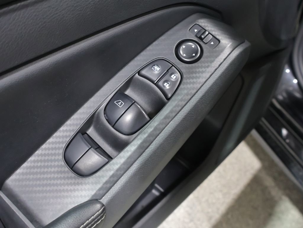 Used 2024 Nissan Altima 2.5 SV AWD/4WD image 13