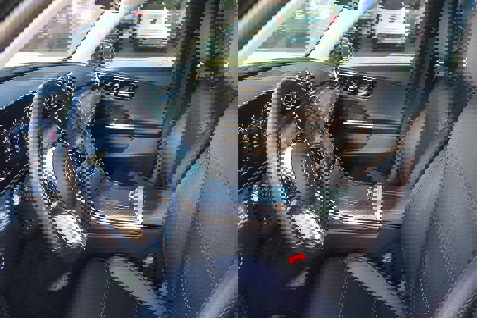 Used 2022 Mercedes-Benz C 300 Sedan image 25