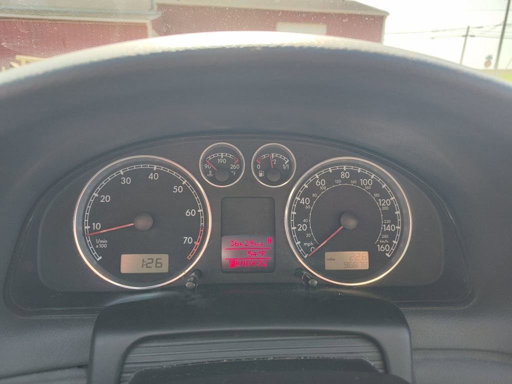 Used 2005 Volkswagen Passat GLS image 7