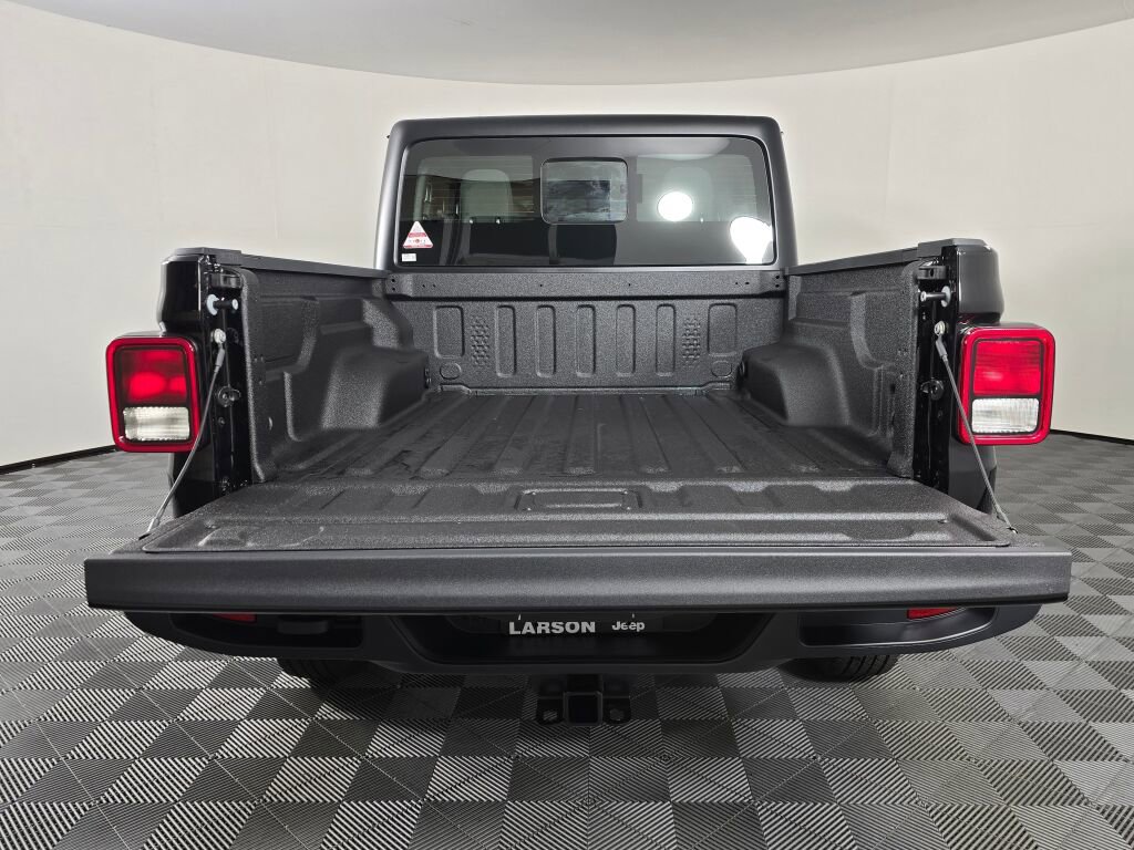 New 2026 Jeep Gladiator Sport image 15