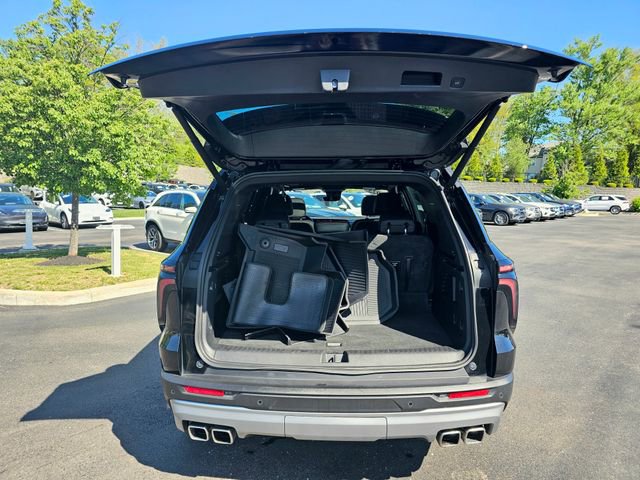 Used 2025 Chevrolet Traverse Z71 w/ Enhanced Driving Package AWD/4WD image 10