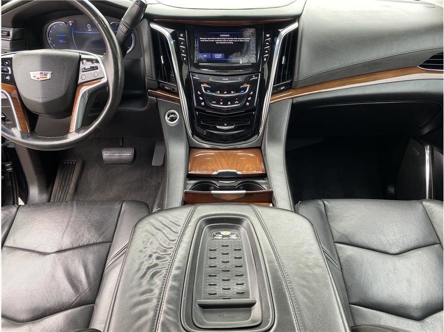 Used 2016 Cadillac Escalade Premium image 19