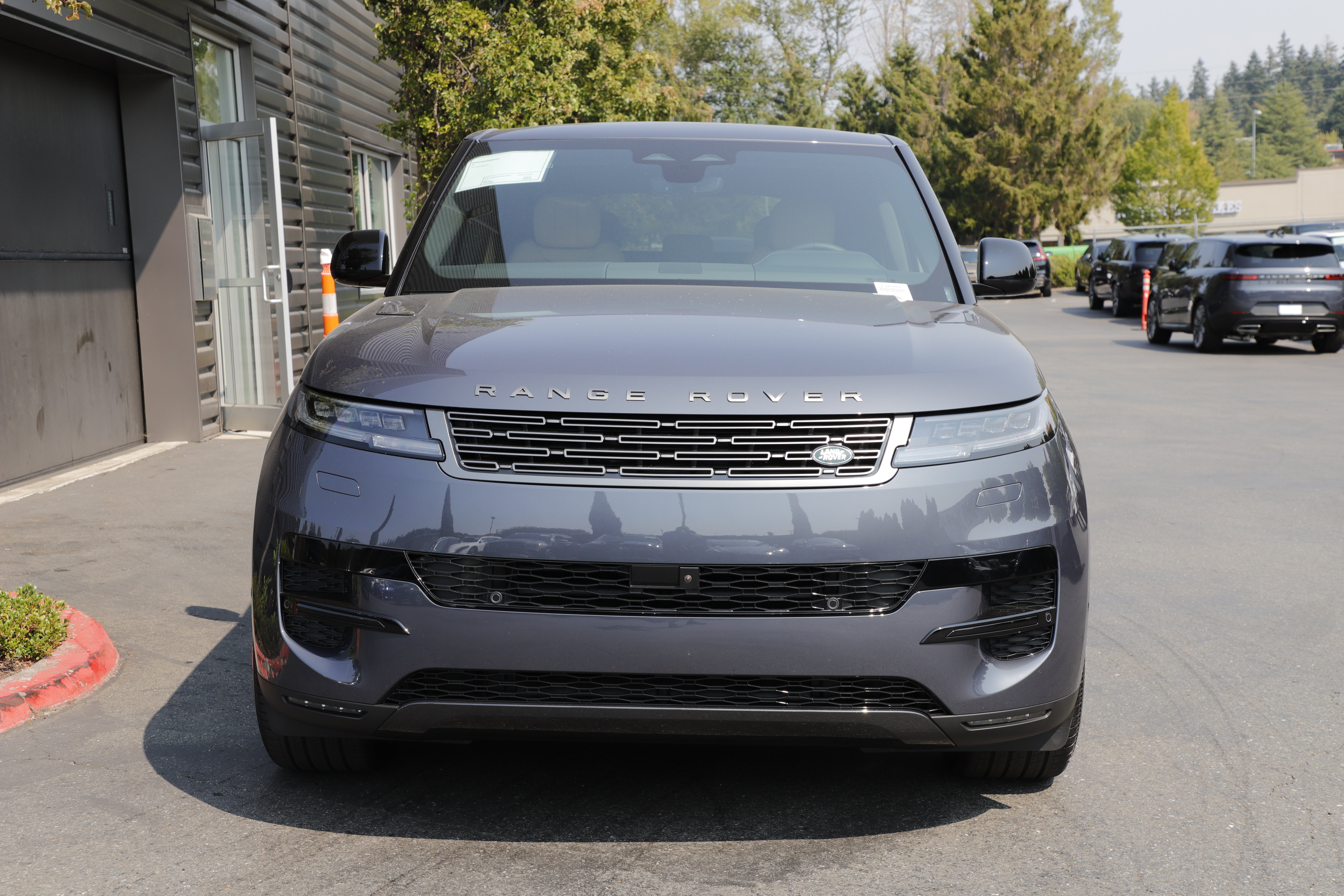 New 2026 Land Rover Range Rover Sport SE AWD/4WD image 4