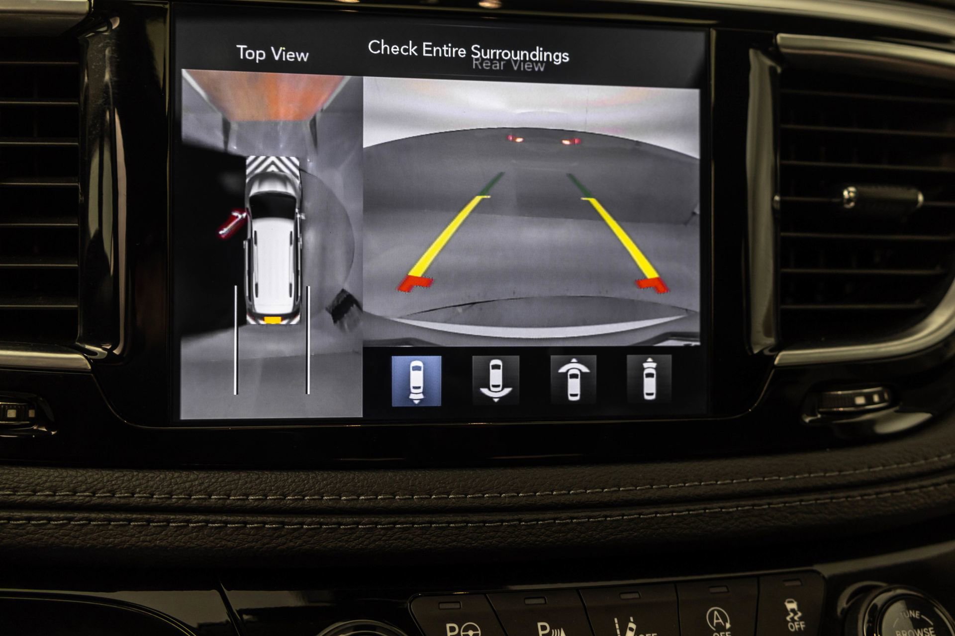 Used 2020 Chrysler Pacifica Limited w/ Advanced Safetytec Group FWD image 28