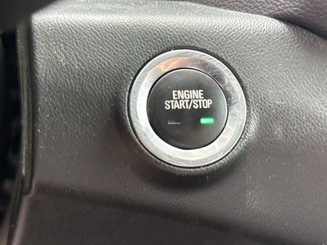 Used 2022 GMC Terrain SLE w/ Driver Convenience Package FWD image 17