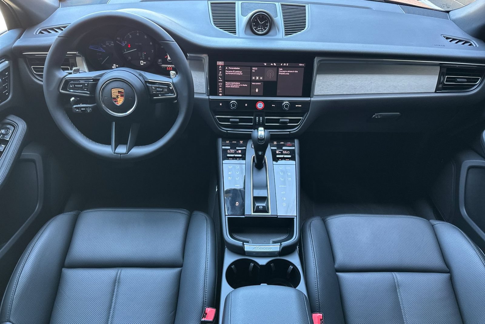 New 2026 Porsche Macan AWD/4WD image 6