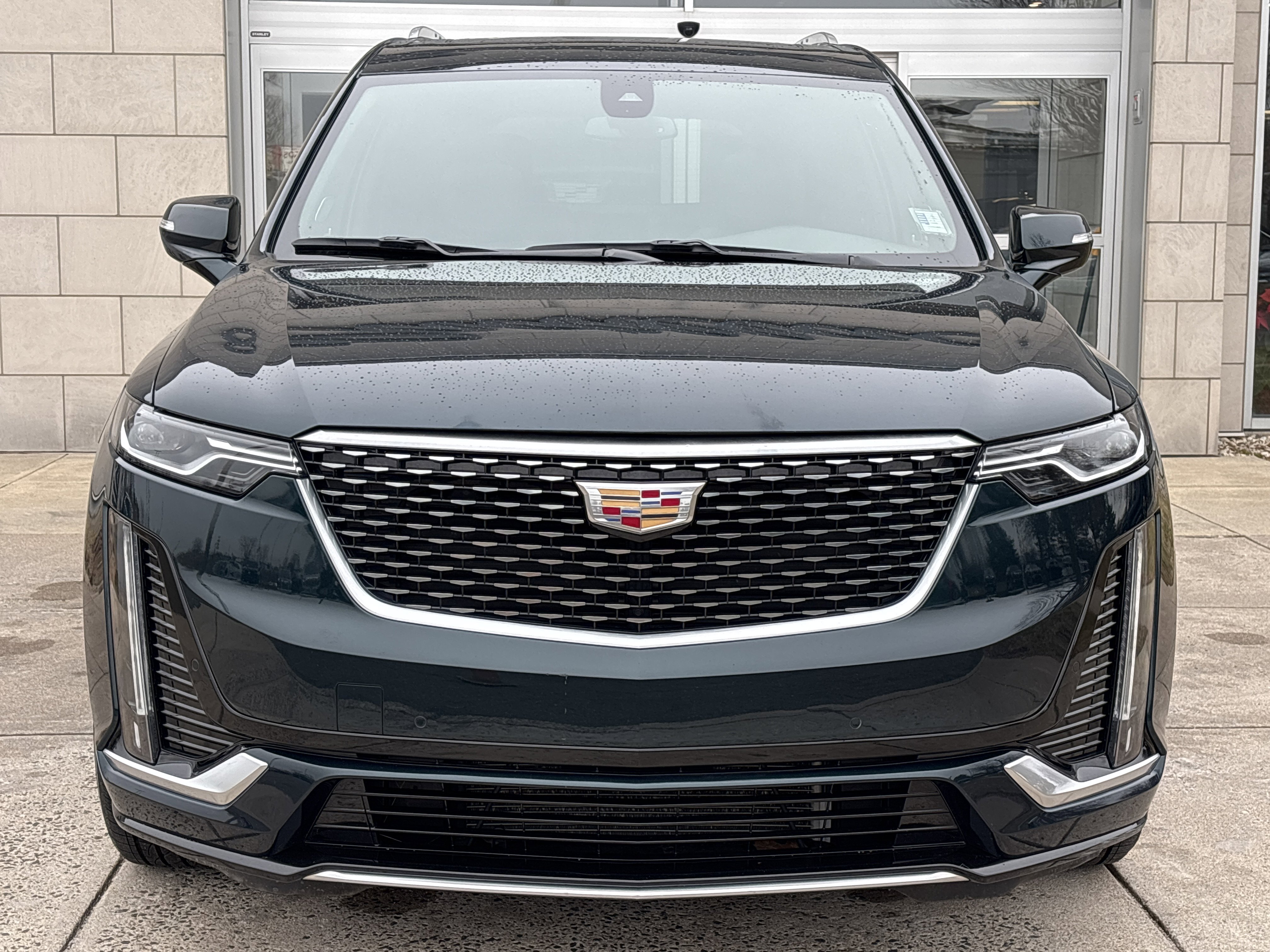 Used 2025 Cadillac XT6 Premium Luxury image 14