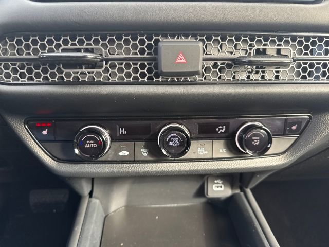 Certified 2025 Honda HR-V Sport image 32